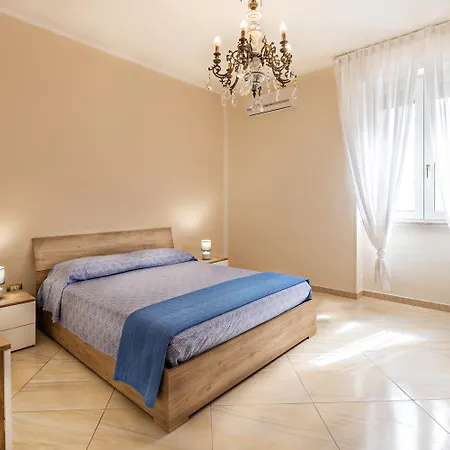 Olive Tree برينديسي